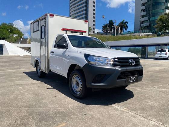 TOYOTA HILUX 2.8 4X4 CS 16V TURBO DIESEL 2P MANUAL